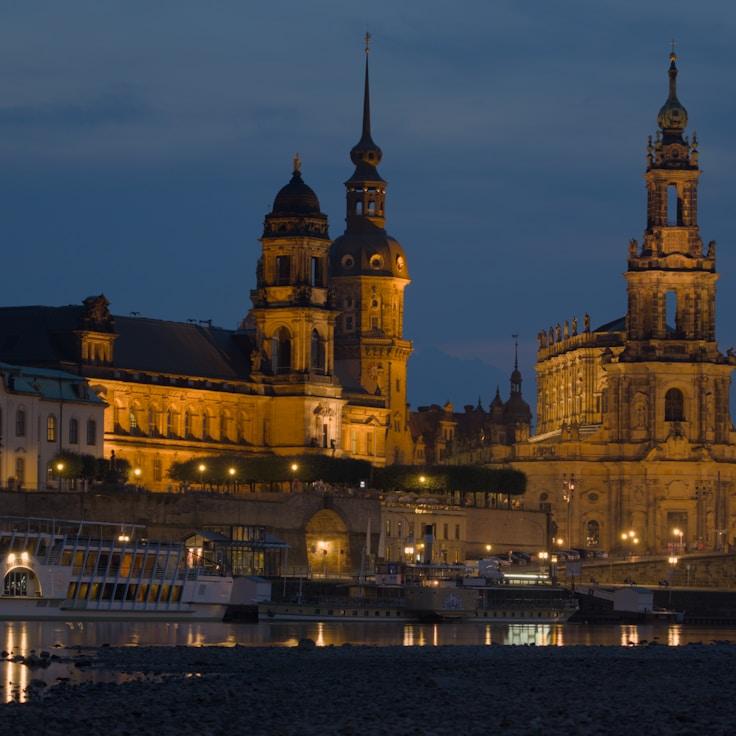 Outdoor terrace seating suitable for families in Rome